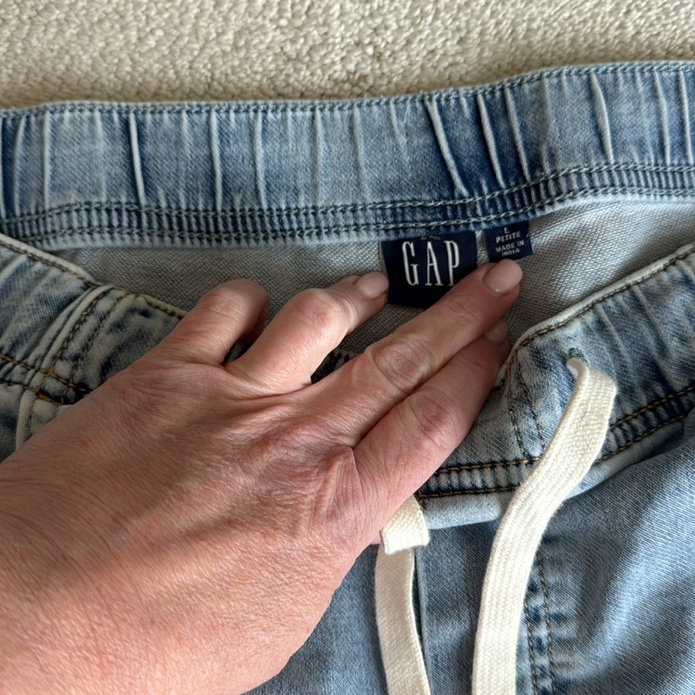 GAP easy denim pull on jeans large petite - Picture 3 of 4